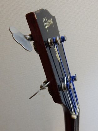 JPG 480x640 64.2kb